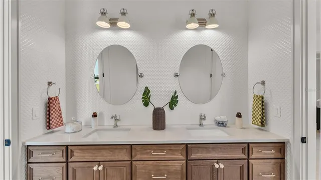 $1,700,000 | 5472 Shoreview Drive, Lakeland, FL 33809