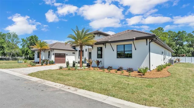 $1,700,000 | 5472 Shoreview Drive, Lakeland, FL 33809