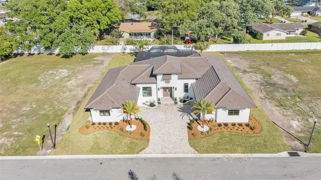 $1,700,000 | 5472 Shoreview Drive, Lakeland, FL 33809