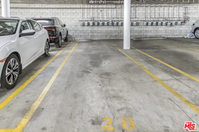 $609,000 | 2121 Beloit Avenue, Unit 107, Los Angeles, CA 90025