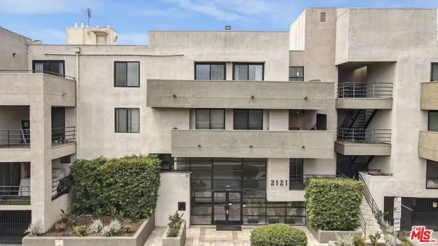$609,000 | 2121 Beloit Avenue, Unit 107, Los Angeles, CA 90025