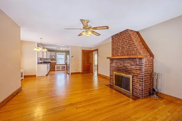 $2,350 | 27 Lathrop Street, South Hadley, MA 01075