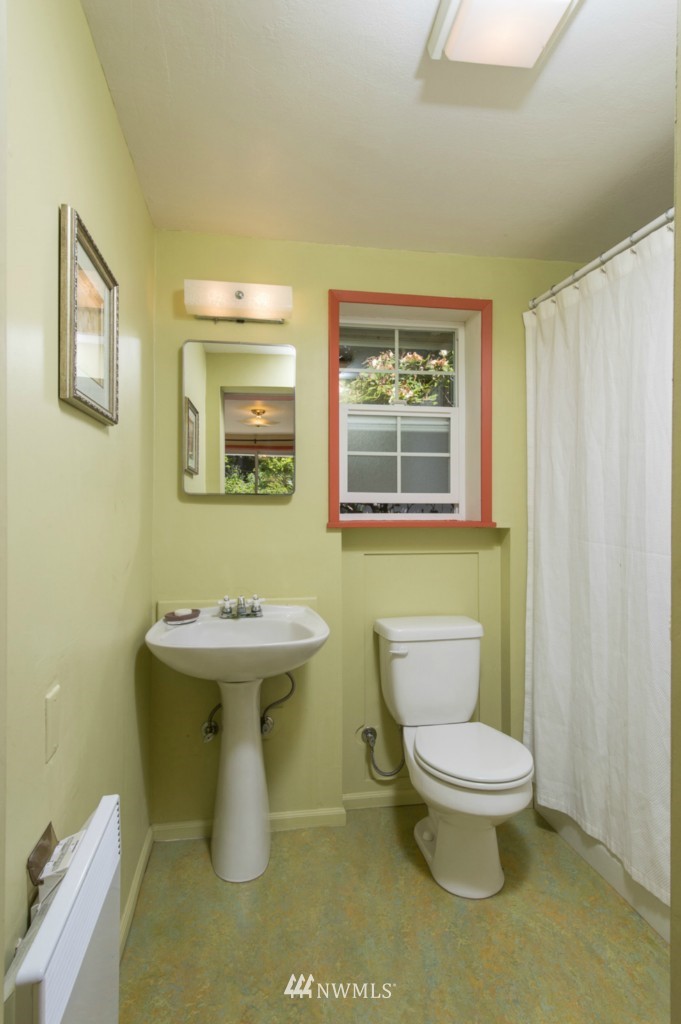 18017 Thorsen Road Southwest Vashon, WA 98070 - Photo 23 of 25