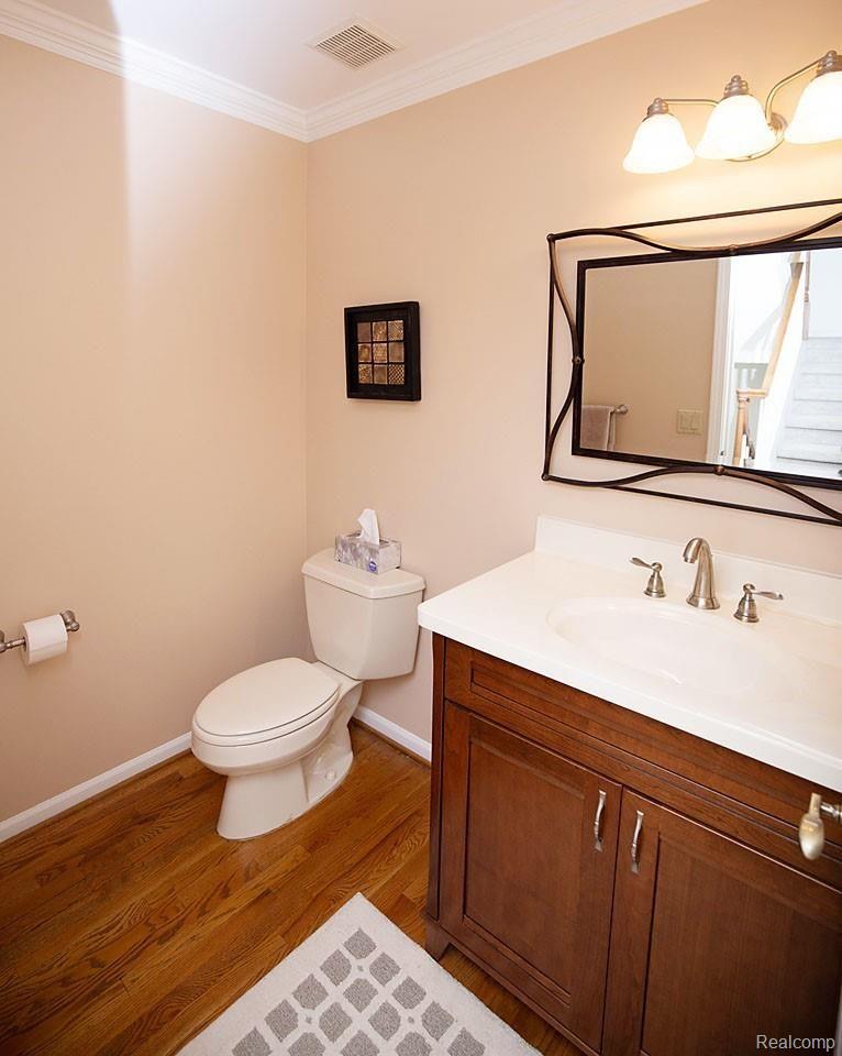 23069 Farmington Road Farmington, MI 48336 - Photo 14 of 31 23069 Farmington_14.jpg