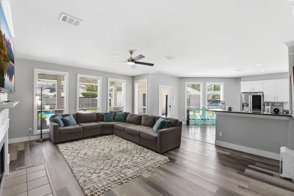 $799,000 | 803 Hidden Creek Lane, Friendswood, TX 77546