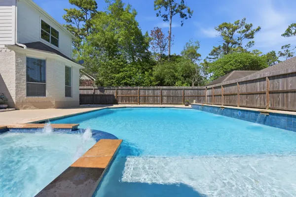 $799,000 | 803 Hidden Creek Lane, Friendswood, TX 77546