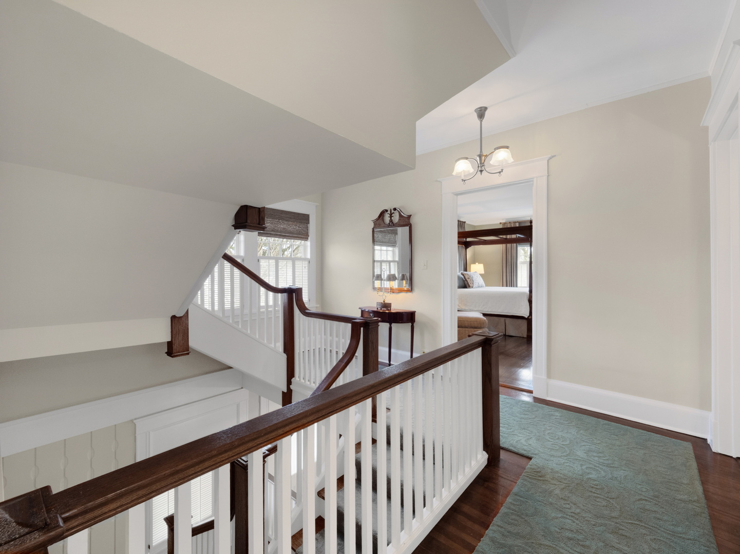910 Golf Lane Wheaton, IL 60189 - Photo 29 of 80 Gallery Image 29