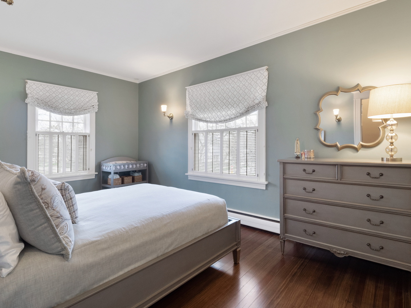910 Golf Lane Wheaton, IL 60189 - Photo 38 of 80 Gallery Image 38