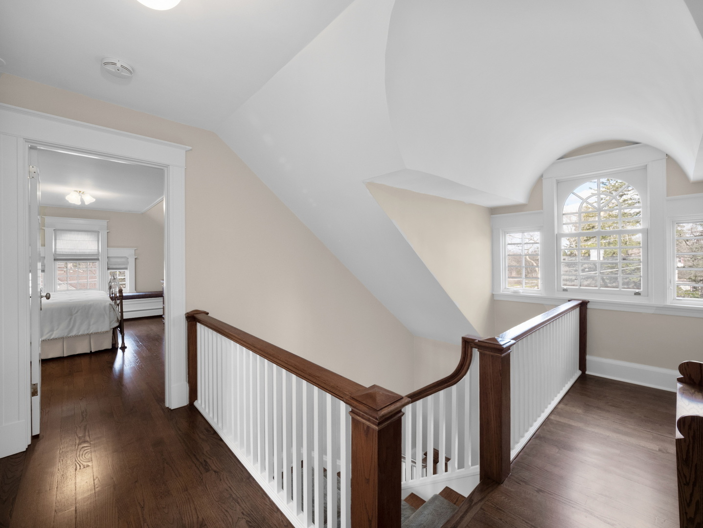 910 Golf Lane Wheaton, IL 60189 - Photo 49 of 80 Gallery Image 49