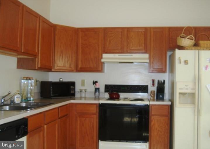 2001 Bell Point Court Odenton, MD 21113 - Photo 2 of 13 Kitchen