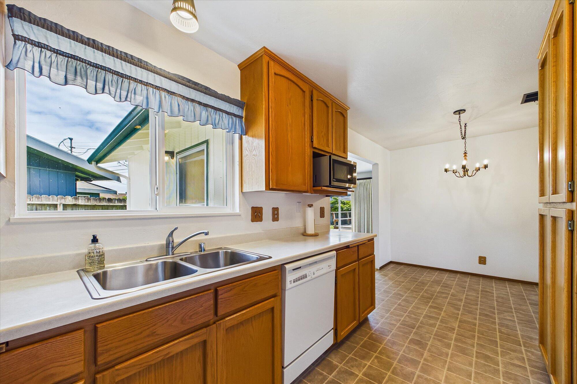 2117 11th Street Arcata, CA 95521 - Photo 14 of 41