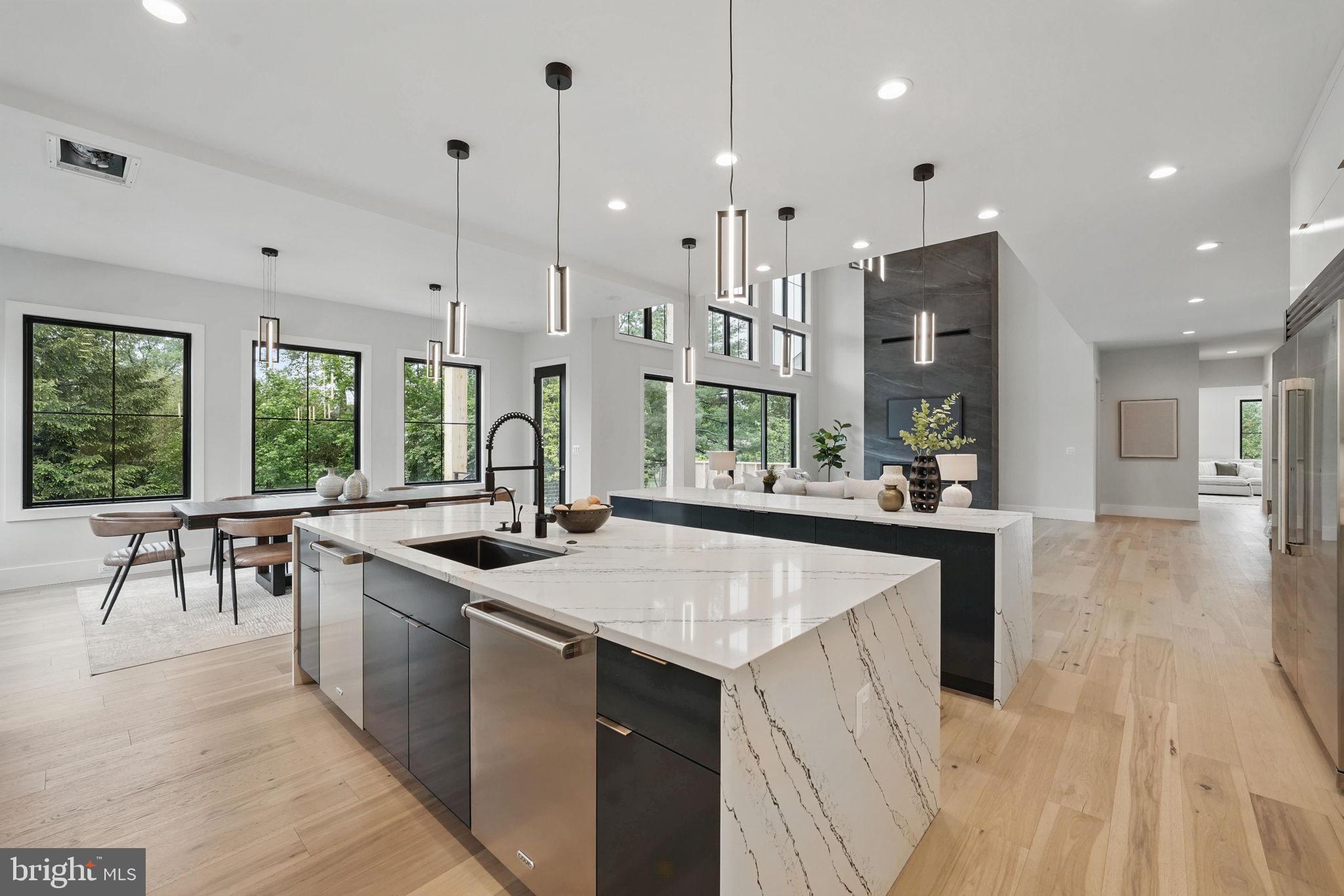 1617 Woodmoor Lane McLean, VA 22101 - Photo 11 of 71 Magazine-Worthy Kitchen Design