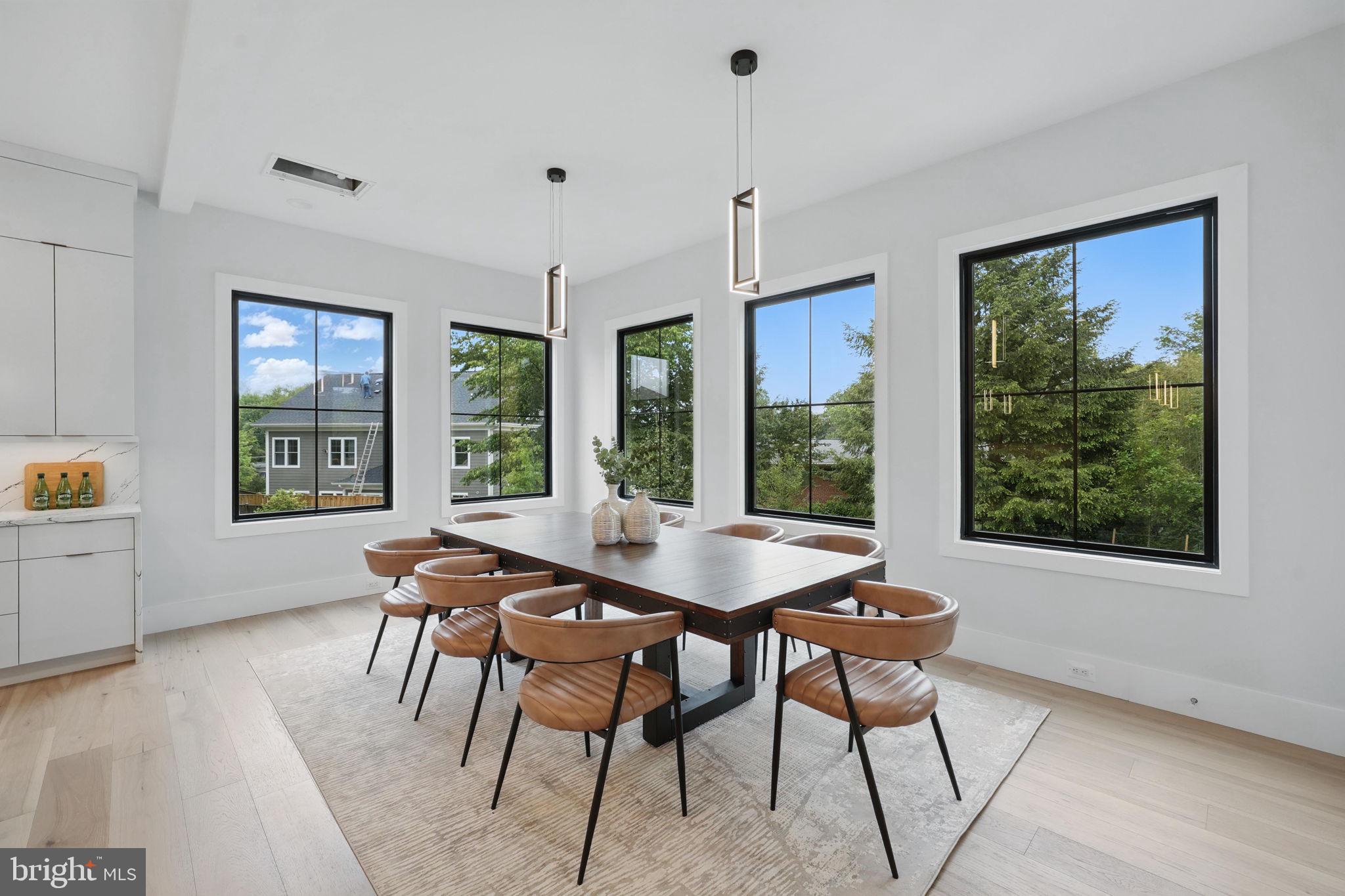 1617 Woodmoor Lane McLean, VA 22101 - Photo 5 of 71 Sun-Drenched Morning Room