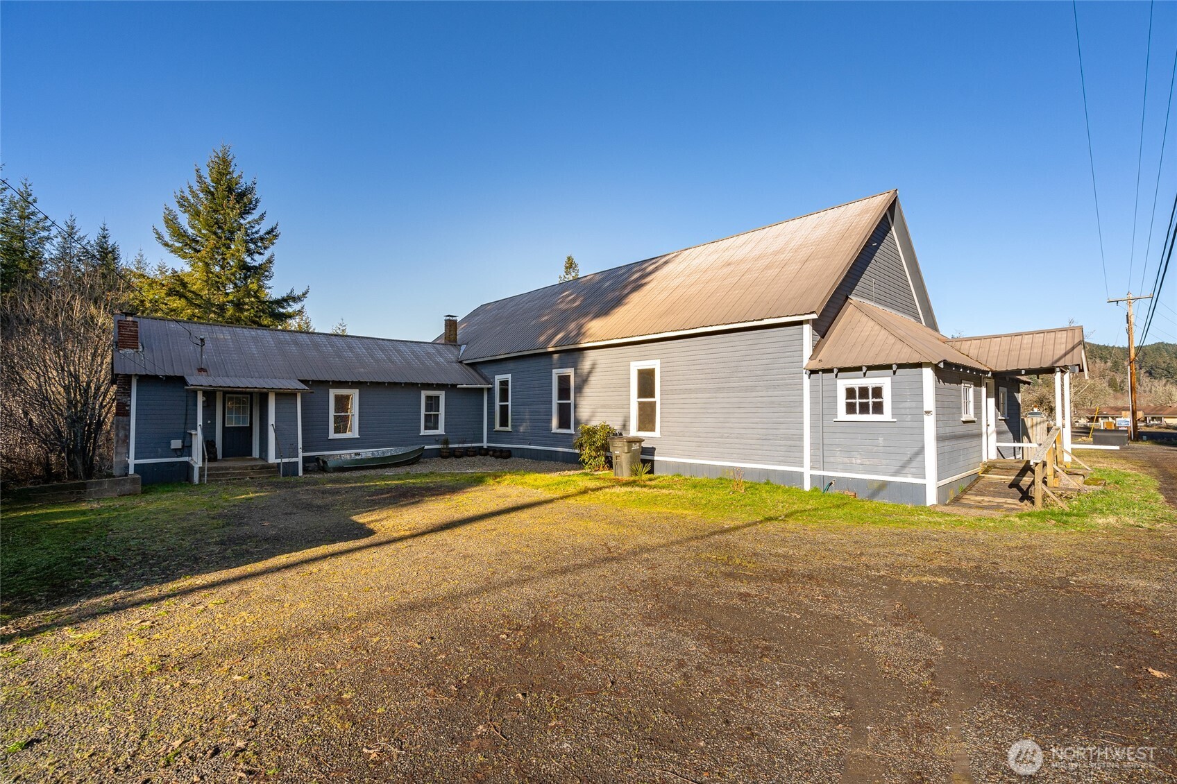 327 Elochoman Valley Road Cathlamet, WA 98612 - Photo 1 of 35 Gallery Image 1