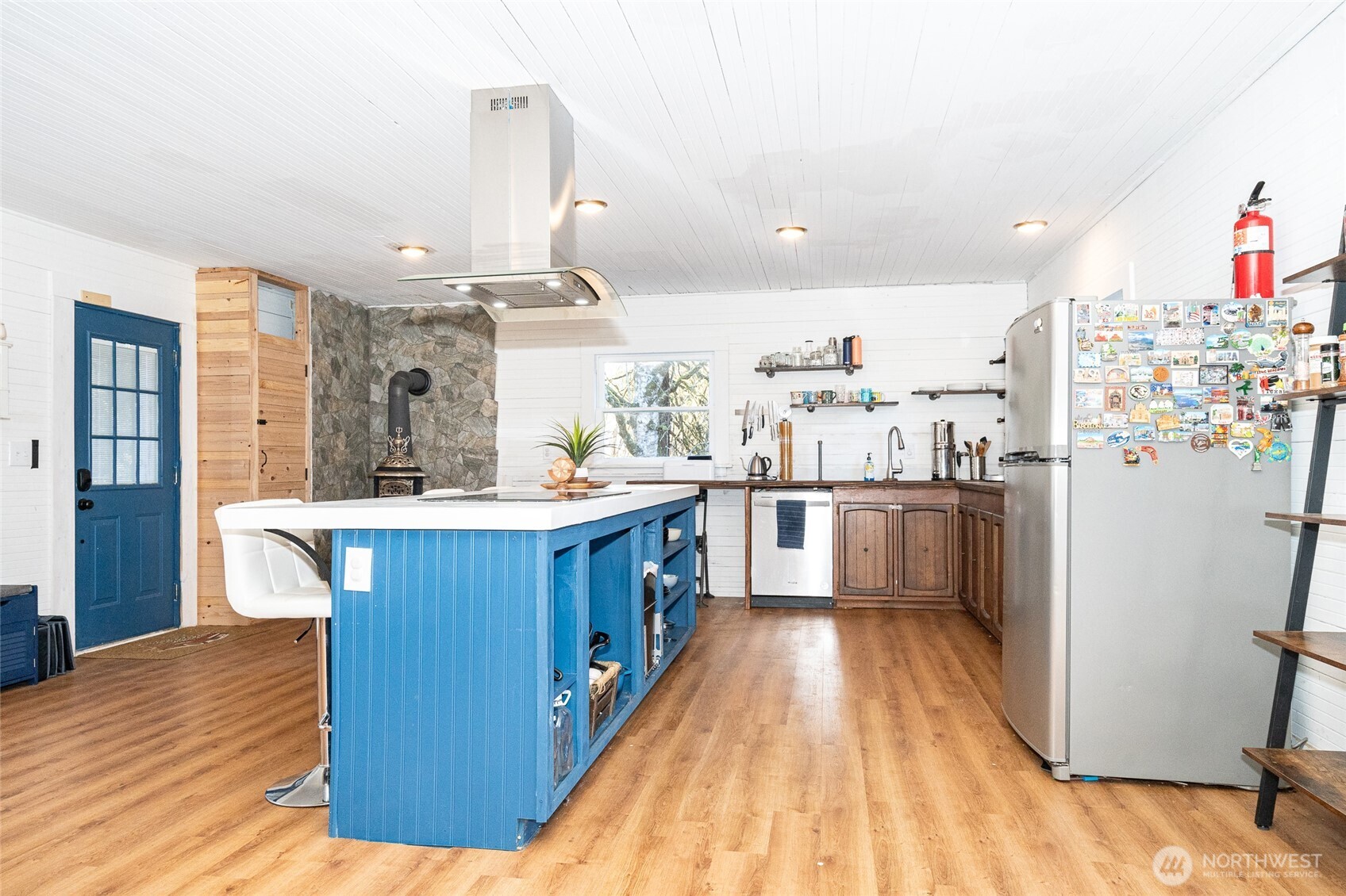327 Elochoman Valley Road Cathlamet, WA 98612 - Photo 8 of 35 Gallery Image 8