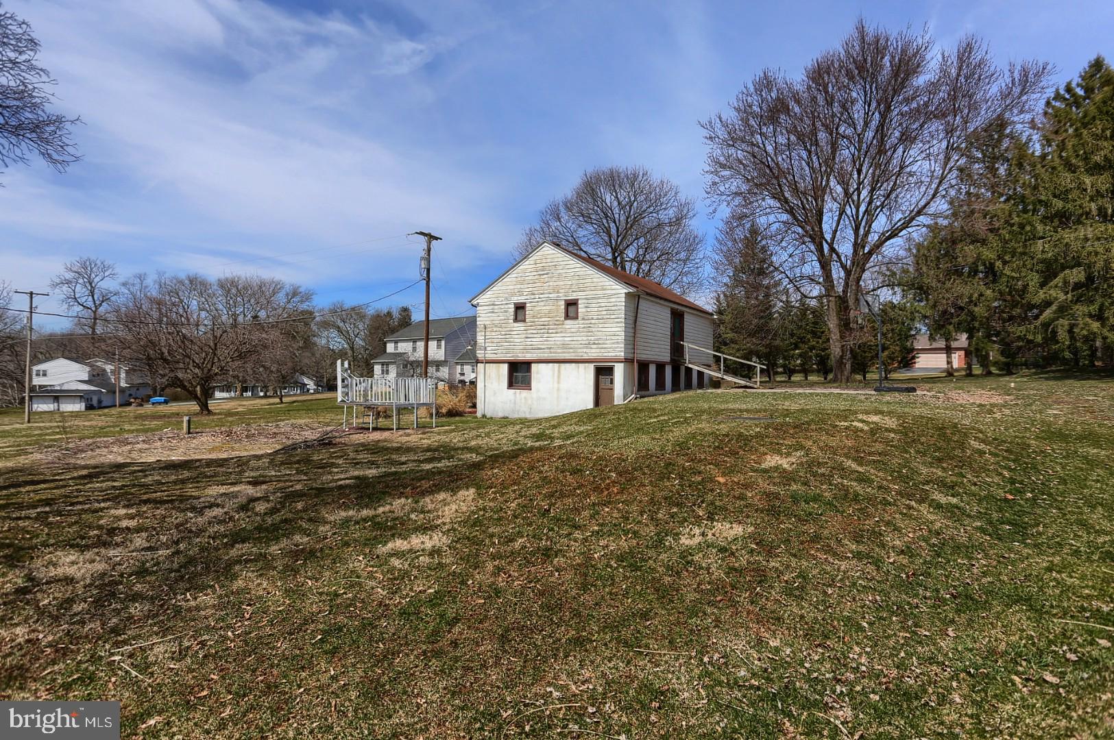 3801 River Road Reading, PA 19605 - Photo 9 of 79