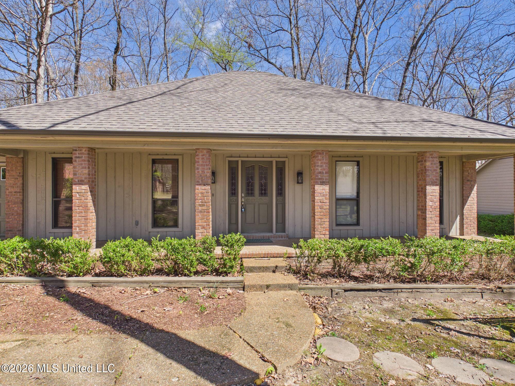 2380 Geneva Drive Nesbit, MS 38651 - Photo 2 of 13 IMG_1718
