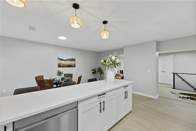 $387,500 | 10206 West 88th Terrace, Overland Park, KS 66212