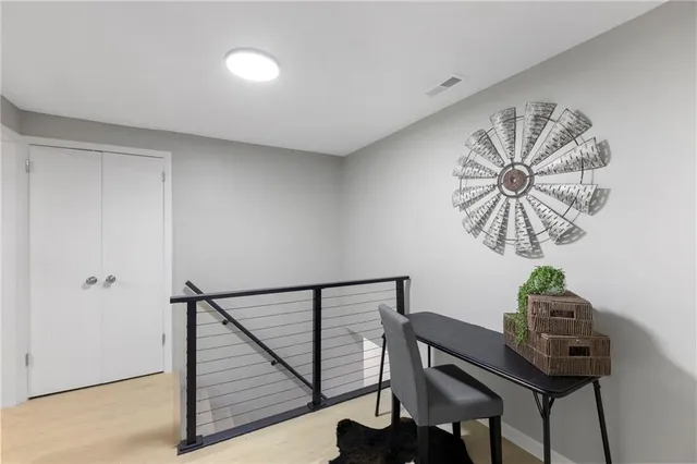 $387,500 | 10206 West 88th Terrace, Overland Park, KS 66212