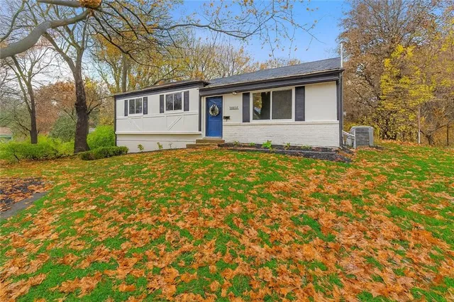 $387,500 | 10206 West 88th Terrace, Overland Park, KS 66212