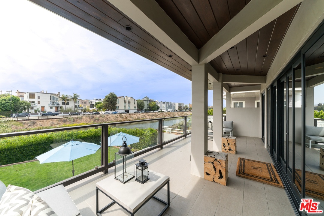 4811 Roma Court Marina del Rey, CA 90292 - Photo 11 of 26