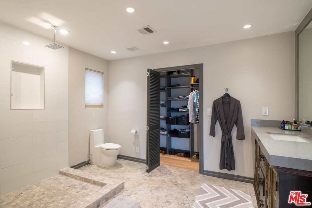 4811 Roma Court Marina del Rey, CA 90292 - Photo 19 of 26