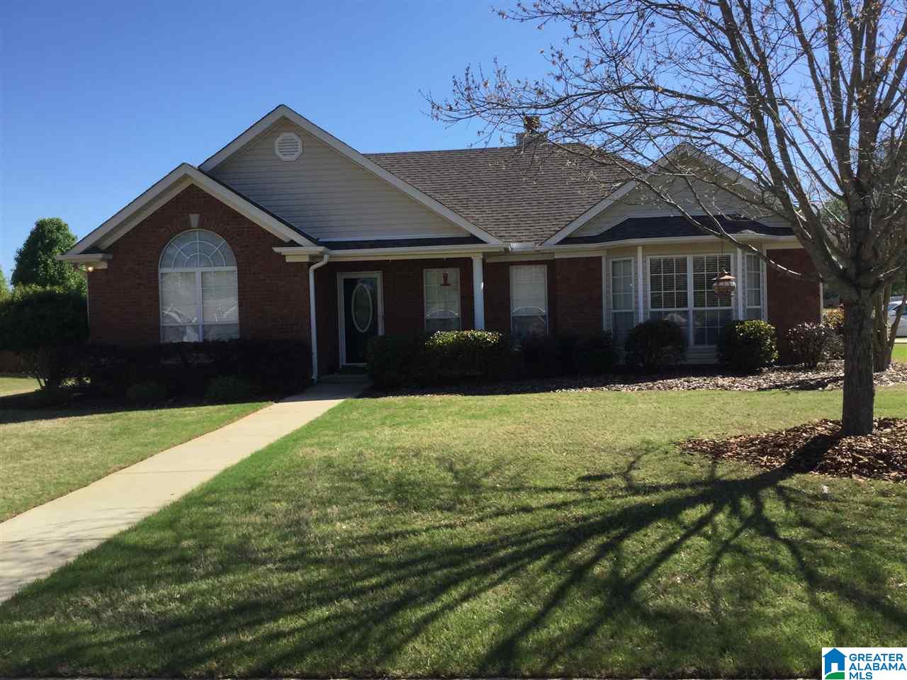 165 Silverstone Lane Alabaster, AL 35007 - Photo 1 of 31 Gallery Image 1