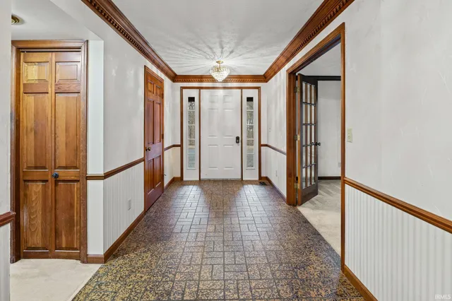 $440,000 | 100 Pineview Lane, Lafayette, IN 47905