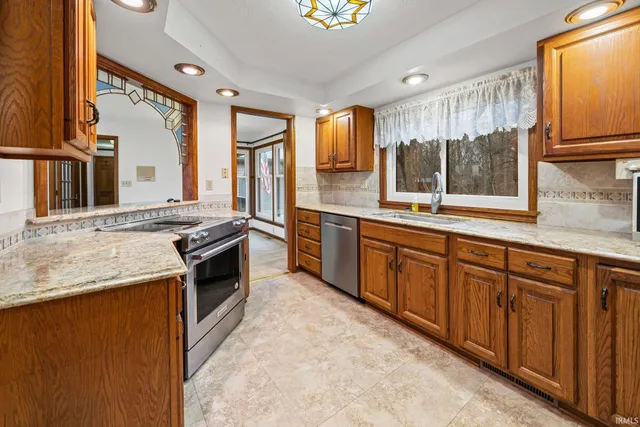 $440,000 | 100 Pineview Lane, Lafayette, IN 47905