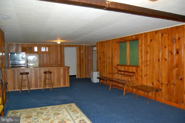 6205 Golden Ring Road Rosedale, MD 21237 - Photo 11 of 26 Family Room