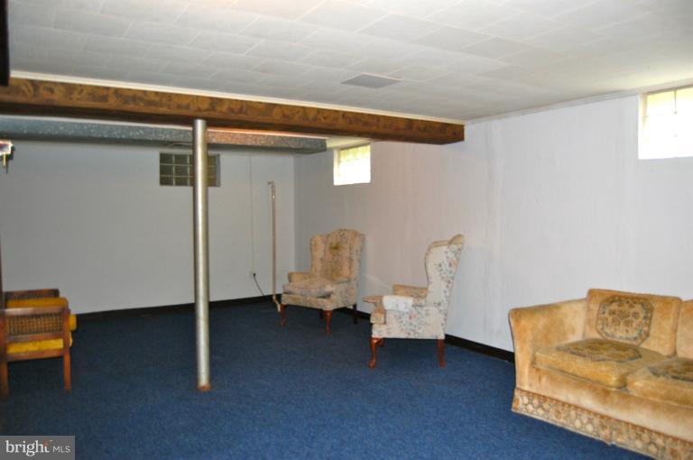 6205 Golden Ring Road Rosedale, MD 21237 - Photo 16 of 26 Family Room