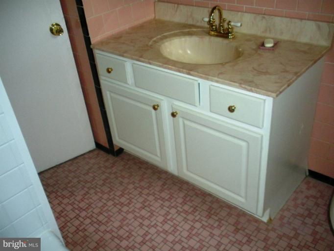 6205 Golden Ring Road Rosedale, MD 21237 - Photo 24 of 26 Bath