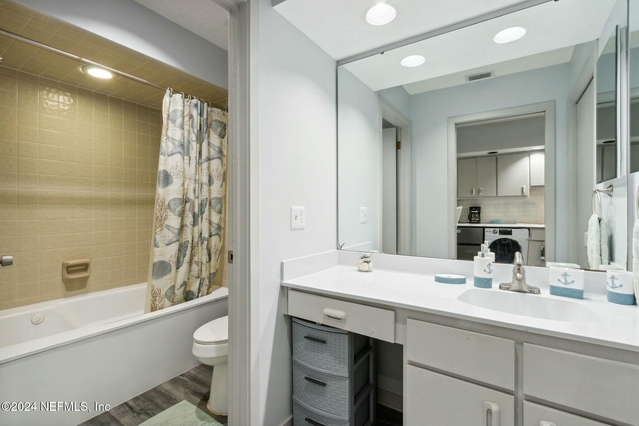 3165 Ravines Road, Unit 3601 Middleburg, FL 32068 - Photo 14 of 23 Bathroom