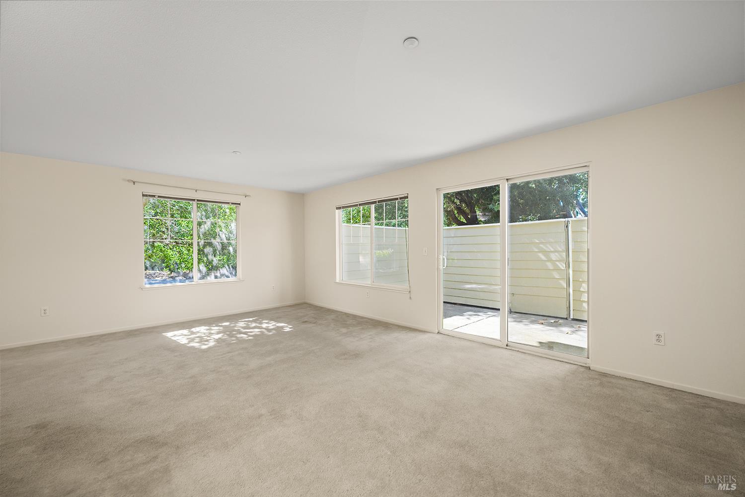 26 Mather Court Novato, CA 94949 - Photo 12 of 32