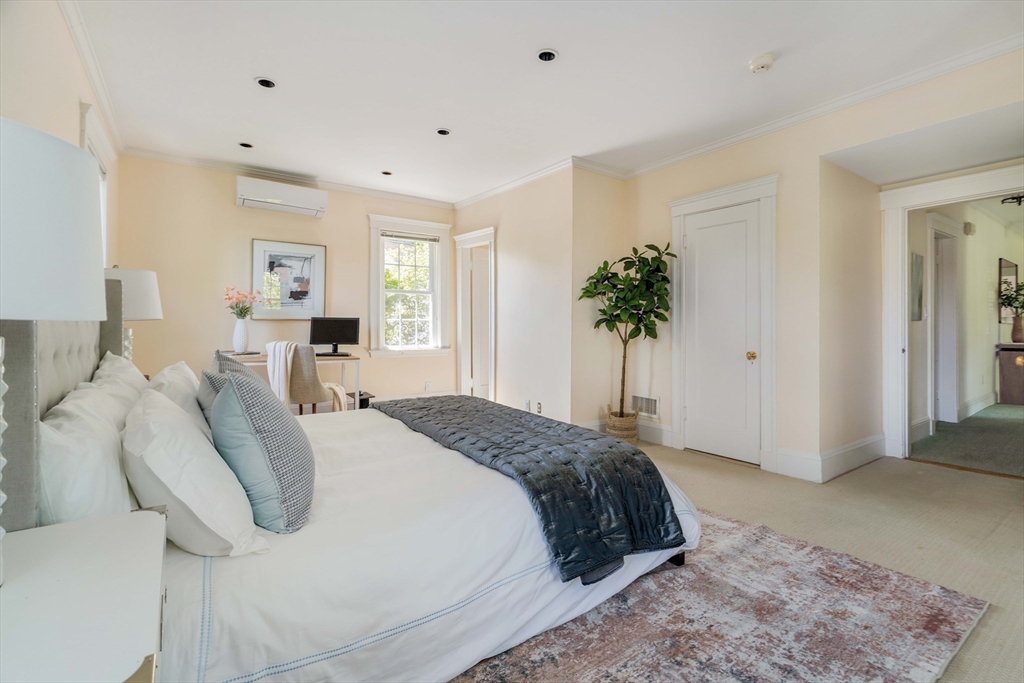17 Chesham Road Brookline, MA 02445 - Photo 22 of 33