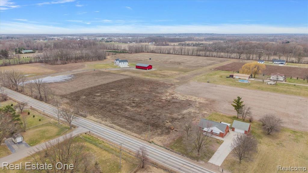 72857 Romeo Plank Road Armada, MI 48005 - Photo 5 of 10