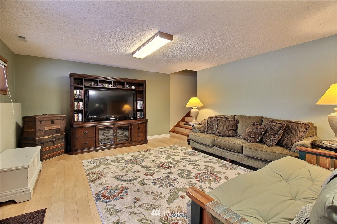 3702 Northeast 288th Road Camas, WA 98607 - Photo 22 of 25 Gallery Image 22