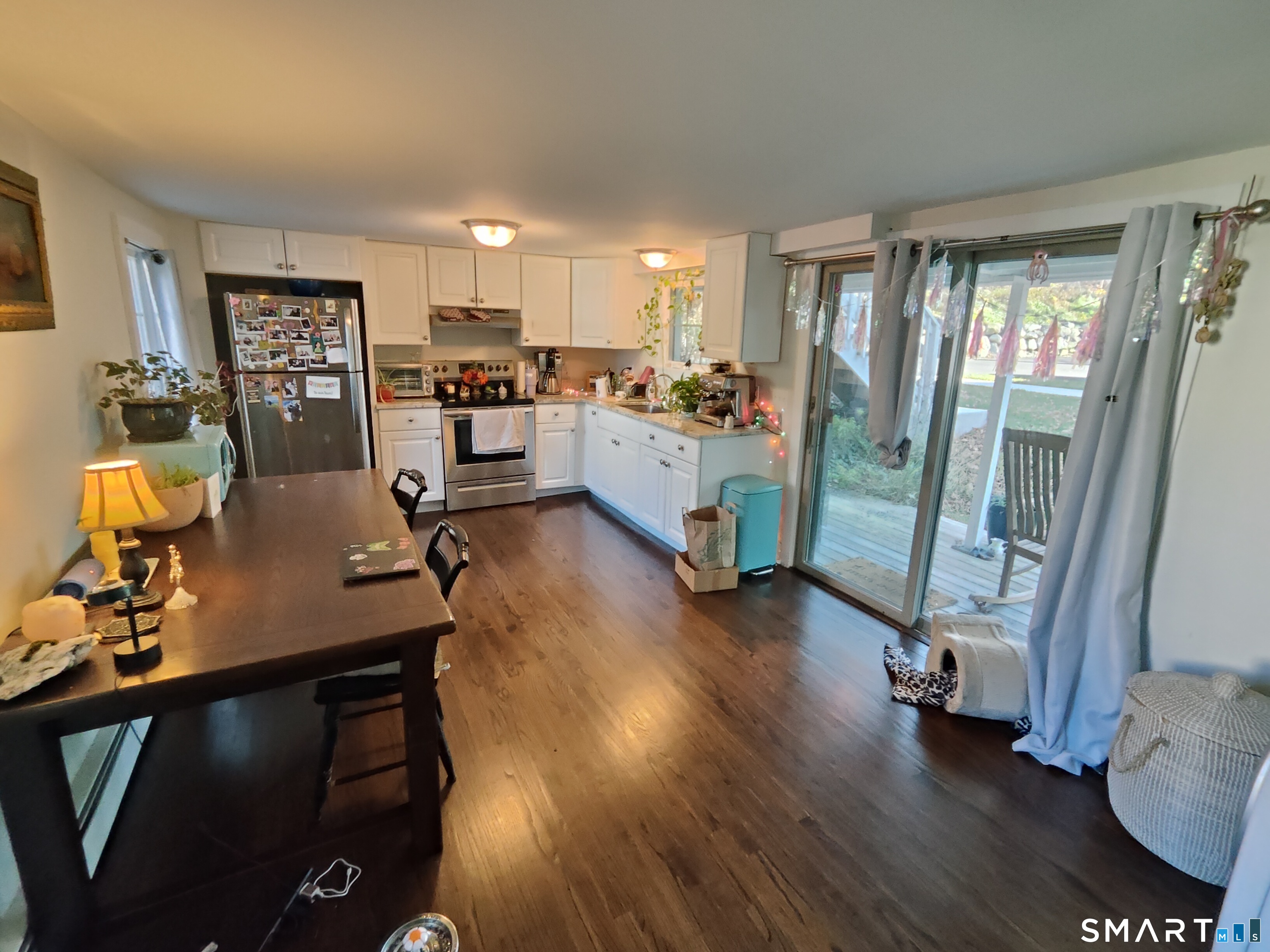 19 East Street Canton, CT 06019 - Photo 2 of 16