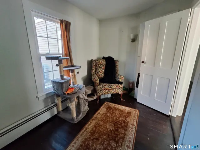 $1,500 | 19 East Street, Canton, CT 06019