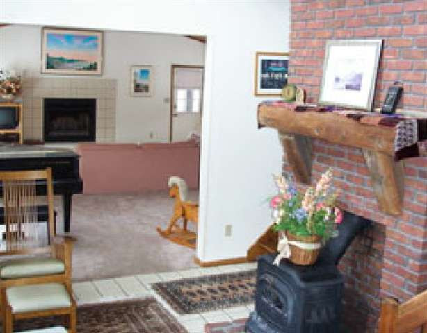 7 P D Harris Road Saratoga Springs, NY 12866 - Photo 2 of 10 Photo 2