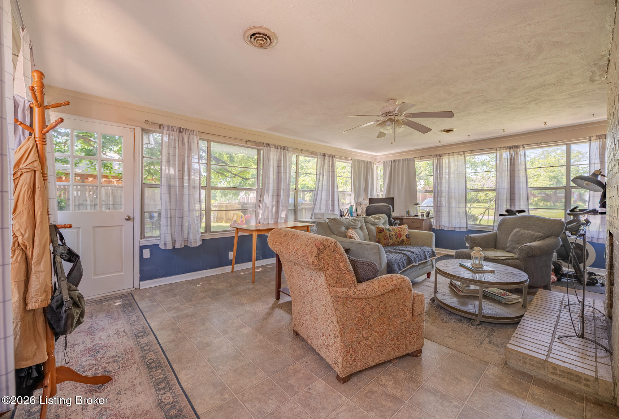805 Stivers Road Louisville, KY 40207 - Photo 9 of 26 stivers (2 of 11)