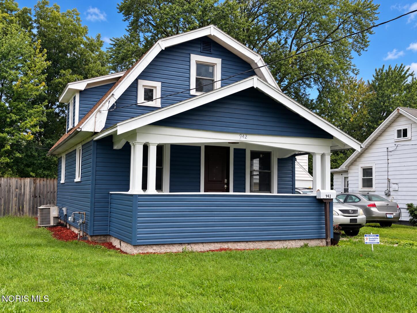 942 Cresceus Road Oregon, OH 43616 - Photo 1 of 29 Gallery Image 1