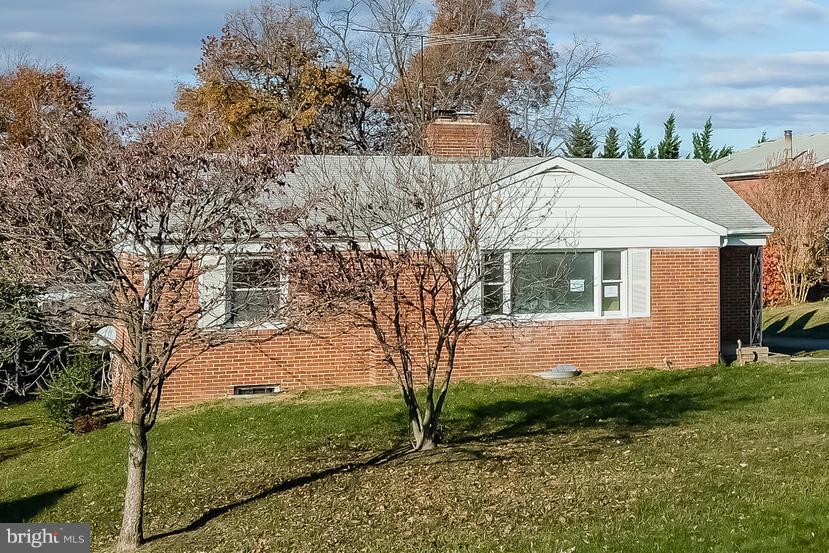 6508 Sandy Spring Road Laurel, MD 20707 - Photo 3 of 25 Exterior (General)