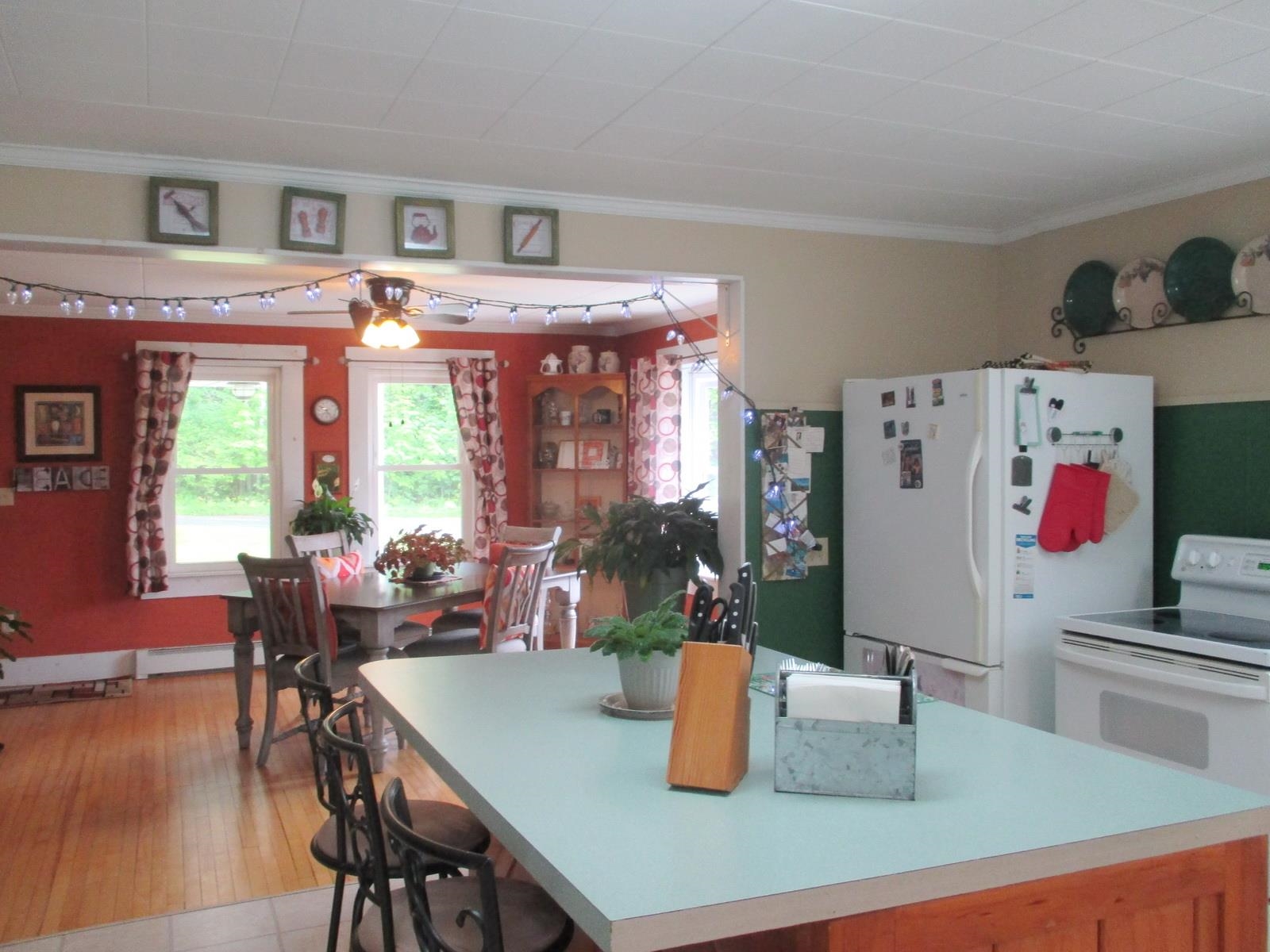 154 S Road Bethlehem, NH 03574 - Photo 10 of 37