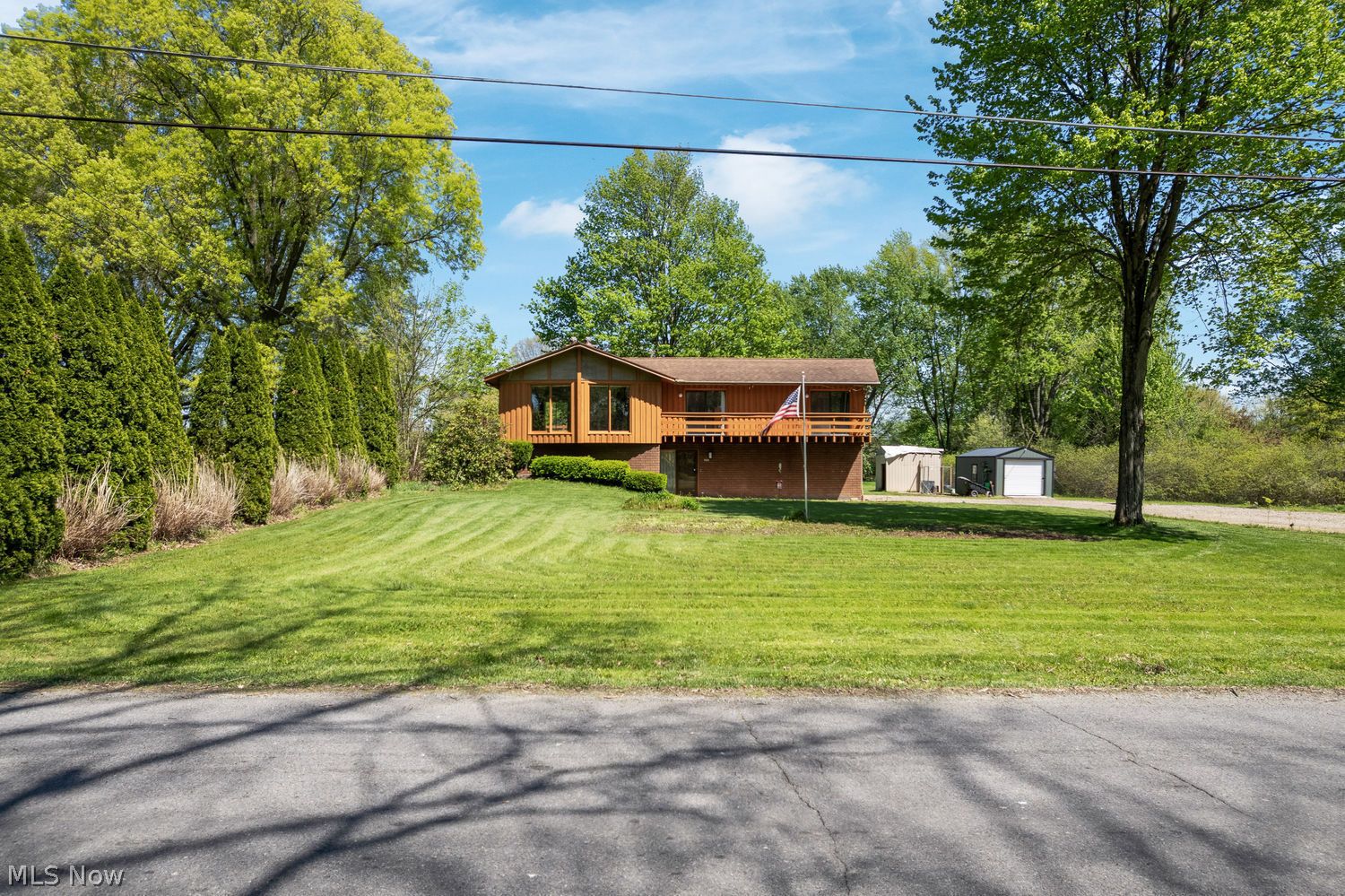6885 Kepler Road Clinton, OH 44216 - Photo 2 of 38