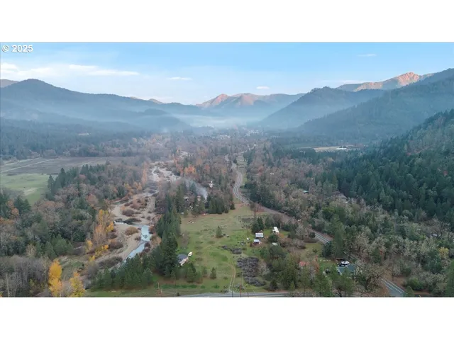 a black and white photo of a mountain