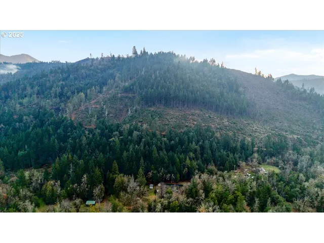 a black and white photo of a house