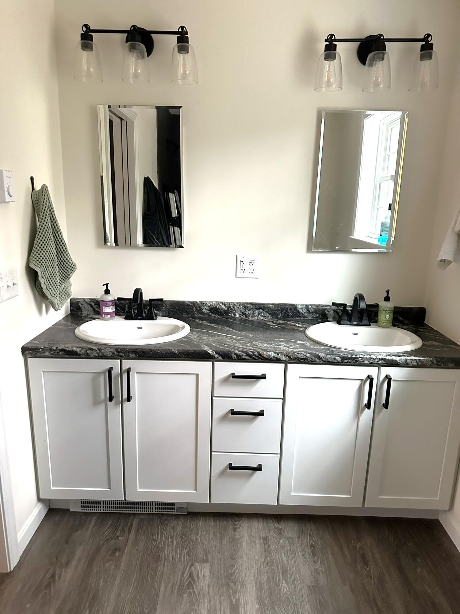 25 Blagden Lane Bar Harbor, ME 04609 - Photo 11 of 13 Master Bath
