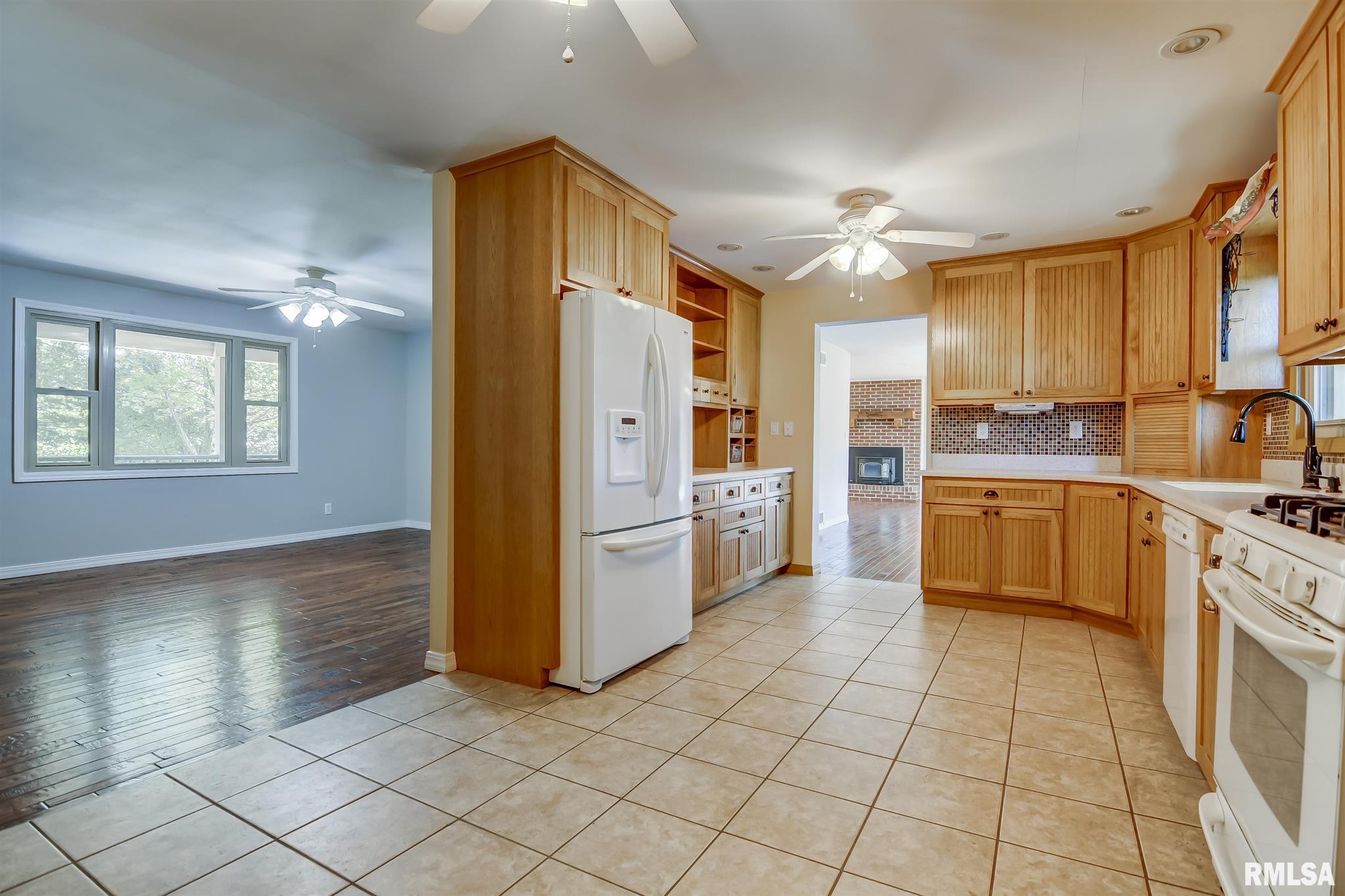 2531 County Road 625 East Rochester, IL 62563 - Photo 13 of 50 Gallery Image 13