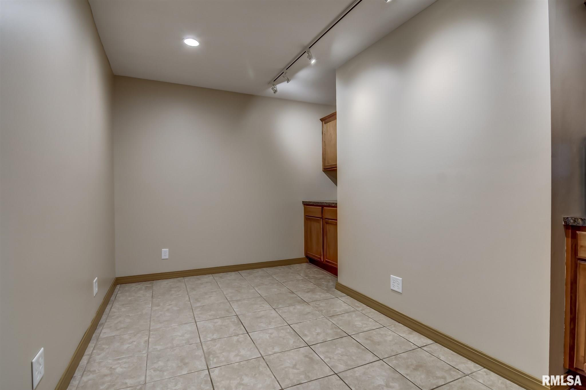 2531 County Road 625 East Rochester, IL 62563 - Photo 16 of 50 Gallery Image 16